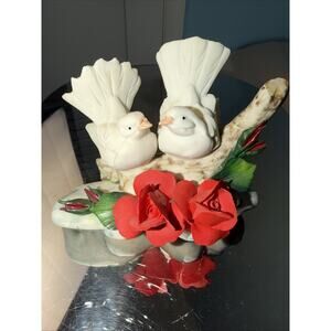 Vintage Capodimonte Italy 2 Doves Figurine with Red Roses In Porcelain Base 6"